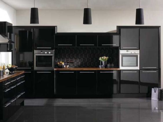 Mẫu tủ bếp acrylic màu đen đẹp